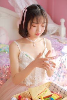 美女拔萝卜玩具